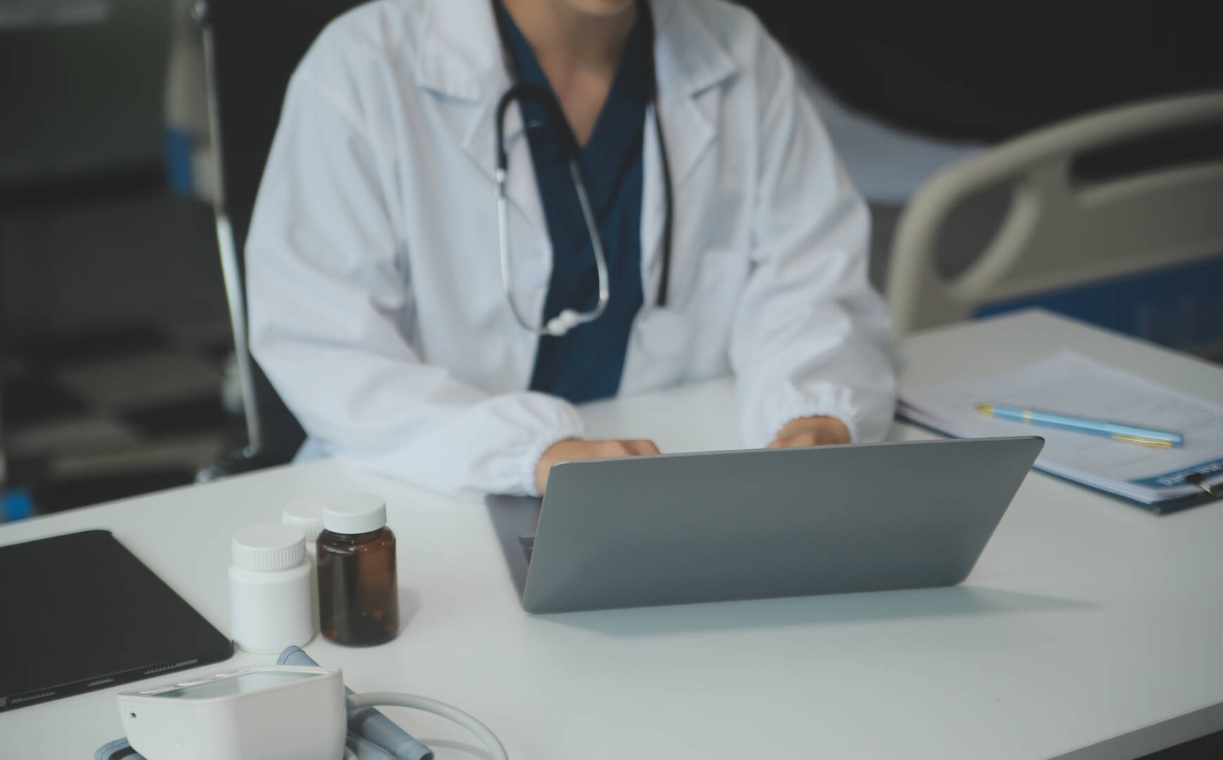 Female doctor explaining to patient results of model the process