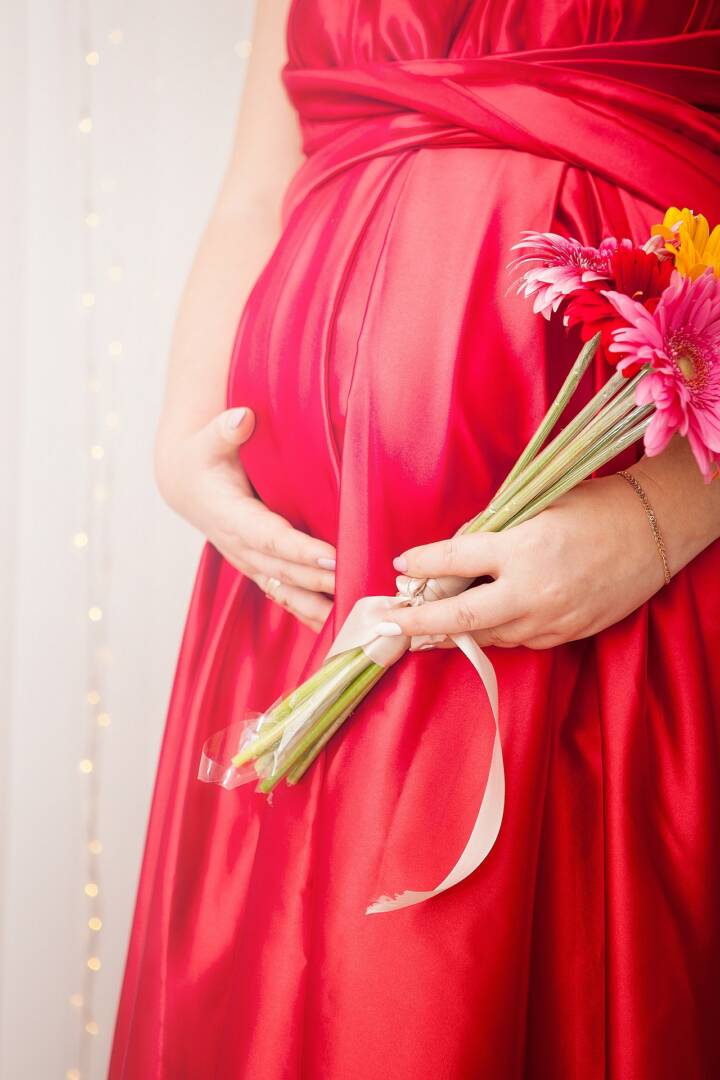 woman-3083446_1920